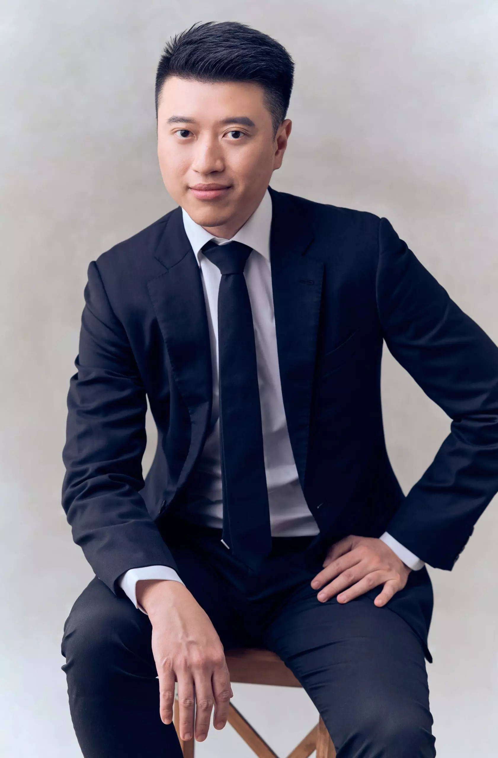 Dr Matthew Yeo Sze Wei Picasso Plastic Surgeon in Singapore.