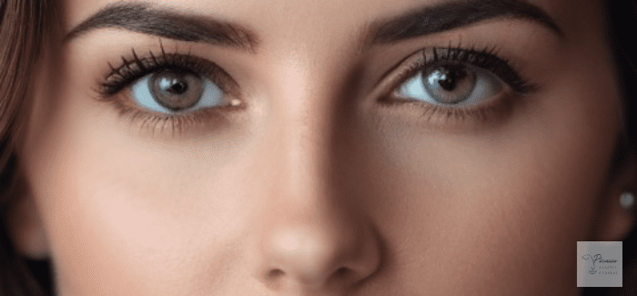 Beautiful lower eyelids
